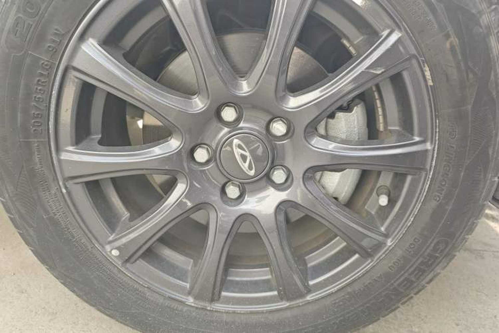 Used Chery Tiggo 3X 2022 Diamond Edition 1.5L CVT Elite Version Right Front Wheel Hub