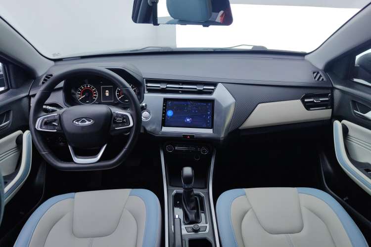 Used Chery Tiggo 3X 2022 PLUS 1.5L CVT Fashion Edition Center Console