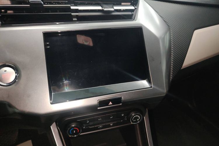 Used Chery Tiggo 3X 2022 Diamond Edition 1.5L CVT Elite Version Audio And AC Panel