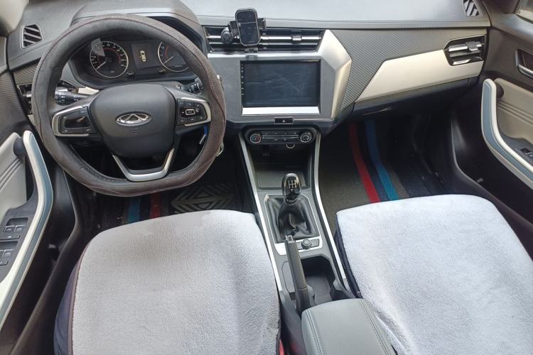 Used Chery Tiggo 3X 2022 PLUS 1.5L Manual – Zhenhong Red Date Edition Center Console