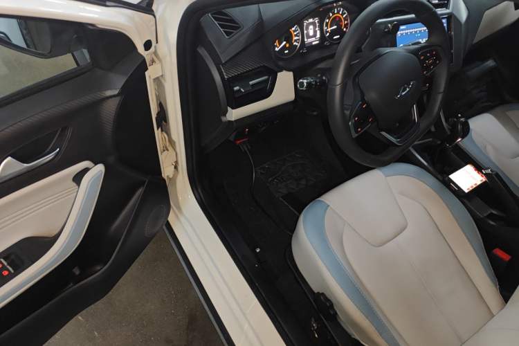 Used Chery Tiggo 3X 2022 PLUS 1.5L Manual Fashion Edition Driver Seat