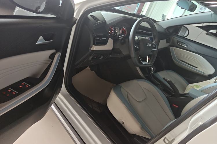 Used Chery Tiggo 3X 2022 Diamond Edition 1.5L CVT Elite Version Driver Seat