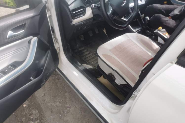 Used Chery Tiggo 3X 2022 PLUS 1.5L Manual Fashion Edition Driver Seat