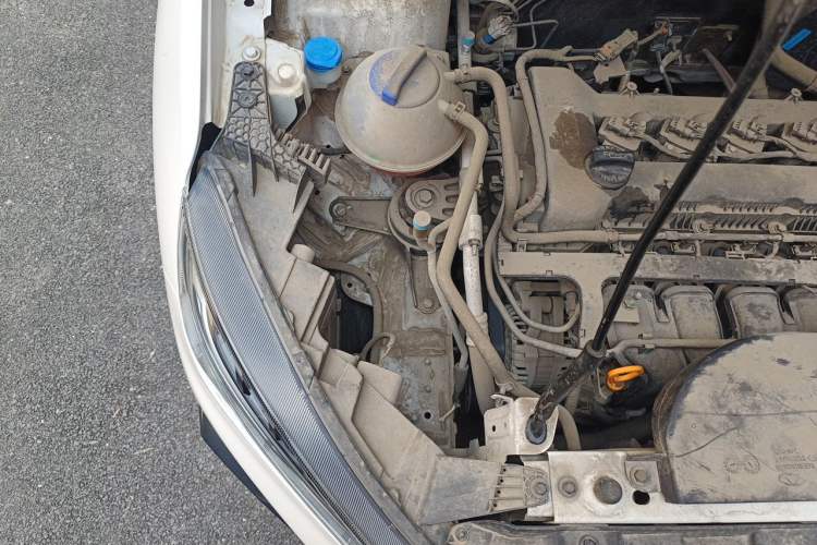 Used Chery Tiggo 3X 2022 PLUS 1.5L Manual – Zhenhong Red Date Edition Engine Bay Right
