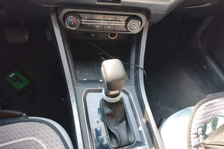Used Chery Tiggo 3X 2022 Diamond Edition 1.5L CVT Elite Version Gear Lever