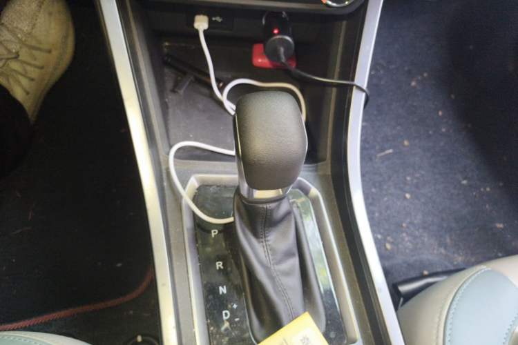 Used Chery Tiggo 3X 2022 Diamond Edition 1.5L CVT Elite Version Gear Lever