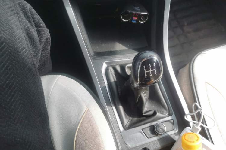 Used Chery Tiggo 3X 2022 PLUS 1.5L Manual Fashion Edition Gear Lever