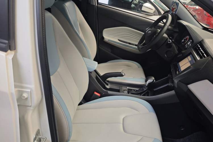 Used Chery Tiggo 3X 2022 PLUS 1.5L CVT Fashion Edition Interior 2