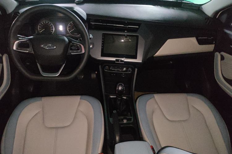 Used Chery Tiggo 3X 2022 PLUS 1.5L Manual – Zhenhong Red Date Edition Interior 2