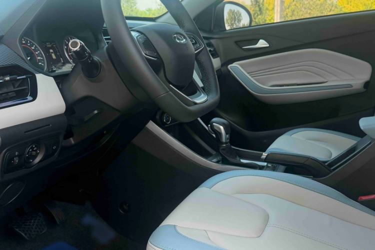 Used Chery Tiggo 3X 2022 PLUS 1.5L CVT Fashion Edition Interior 2