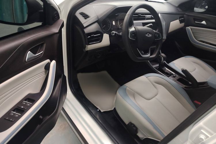 Used Chery Tiggo 3X 2022 Diamond Edition 1.5L CVT Elite Version Interior 3