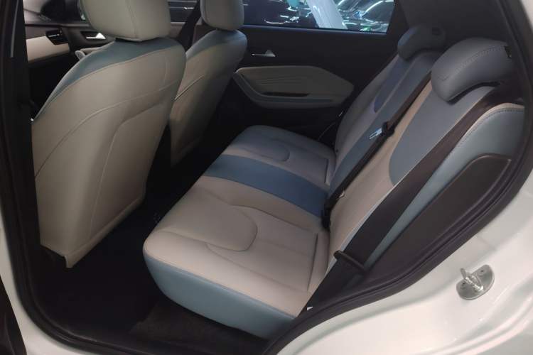 Used Chery Tiggo 3X 2022 Diamond Edition 1.5L CVT Elite Version Interior 4