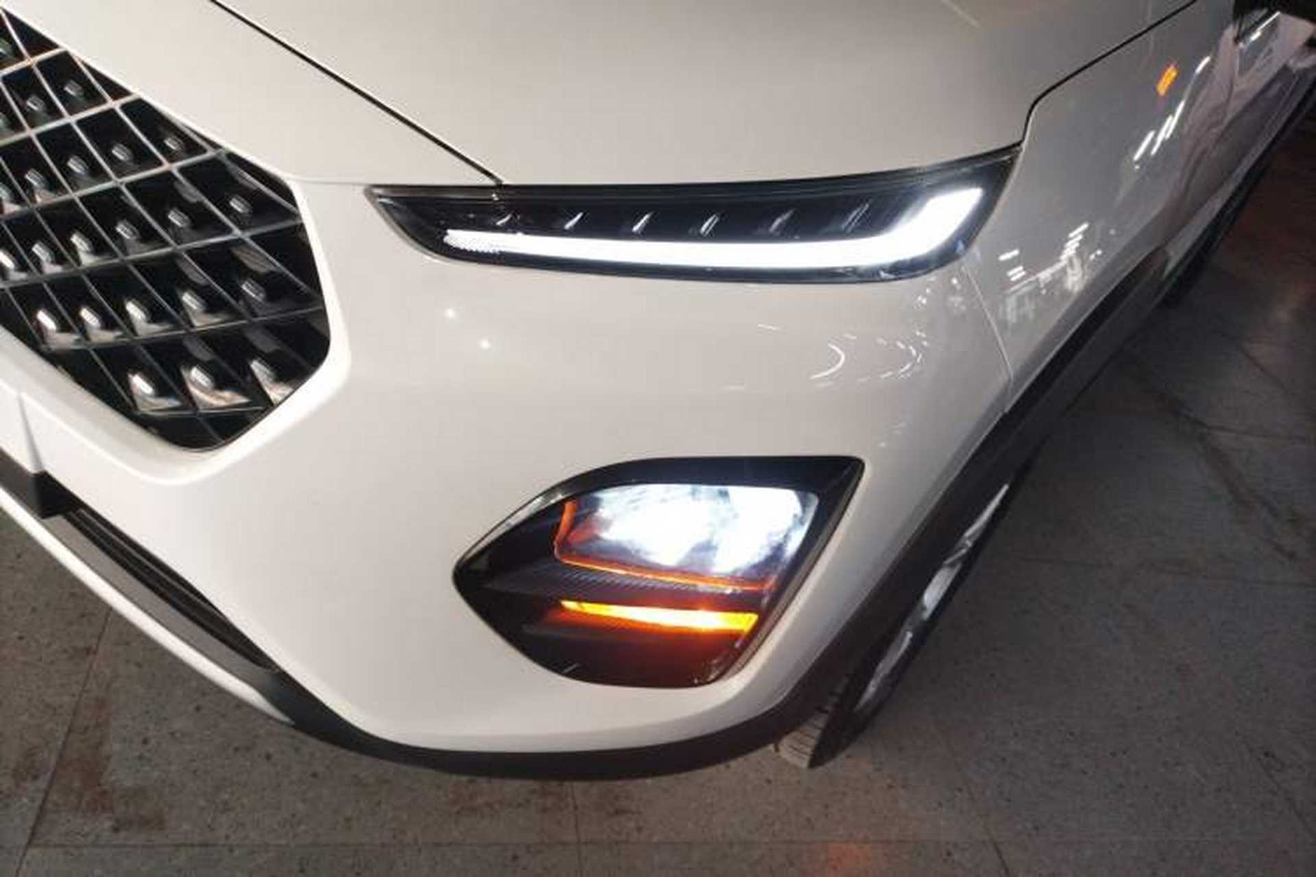 Used Chery Tiggo 3X 2022 Diamond Edition 1.5L CVT Elite Version Left Front Headlight