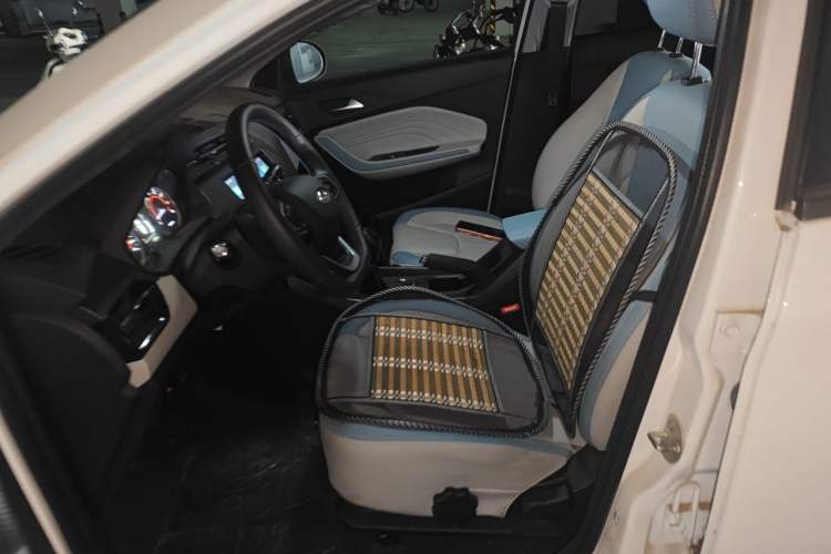 Used Chery Tiggo 3X 2022 PLUS 1.5L Manual – Zhenhong Red Date Edition Left Front Seat