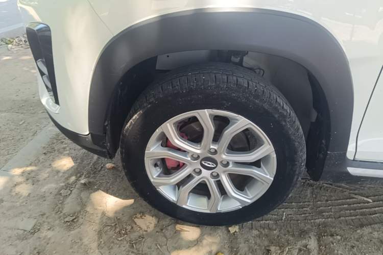 Used Chery Tiggo 3X 2022 Diamond Edition 1.5L CVT Elite Version Left Front Wheel Hub
