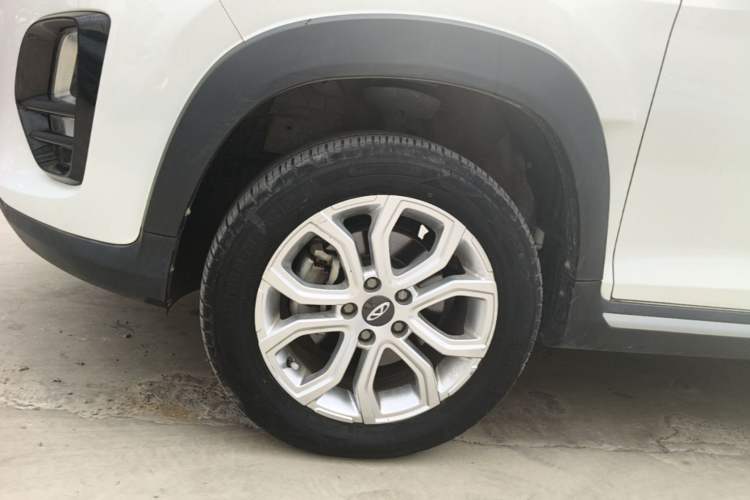 Used Chery Tiggo 3X 2022 PLUS 1.5L CVT Thrilling Red Date Edition II Left Front Wheel Hub