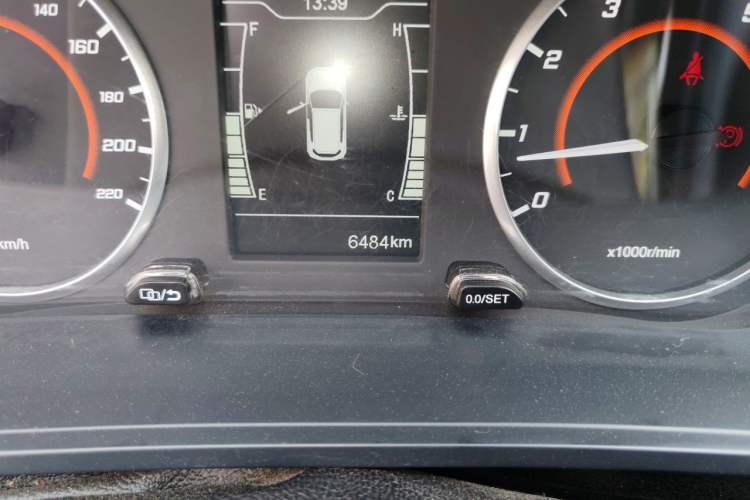Used Chery Tiggo 3X 2022 PLUS 1.5L Manual Fashion Edition Odometer Close Up