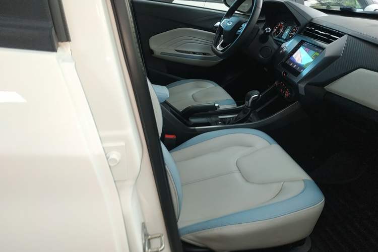 Used Chery Tiggo 3X 2022 Diamond Edition 1.5L CVT Elite Version Right Front Seat