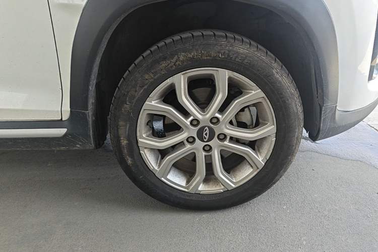 Used Chery Tiggo 3X 2022 Diamond Edition 1.5L CVT 3-Carat II Model Right Front Wheel Hub
