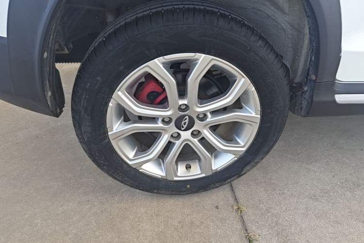 Used Chery Tiggo 3X 2022 Diamond Edition 1.5L CVT Elite Version Right Rear Wheel Hub