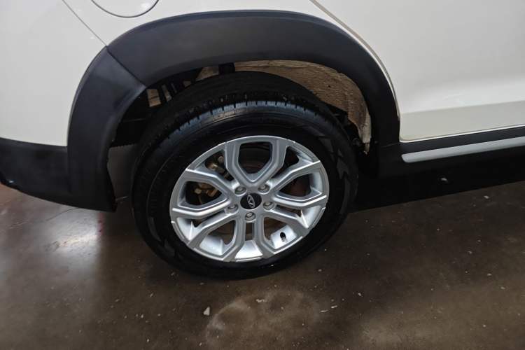Used Chery Tiggo 3X 2022 PLUS 1.5L Manual Fashion Edition Right Rear Wheel Hub