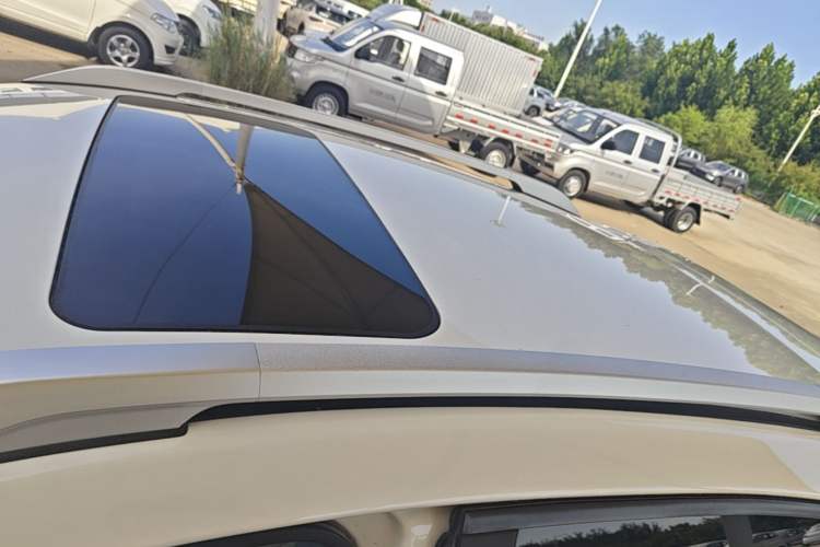 Used Chery Tiggo 3X 2022 Diamond Edition 1.5L CVT Elite Version Roof