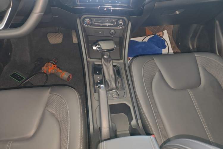 Used Chery Tiggo 3X 2023 1.5L CVT Elite Edition Gear Lever