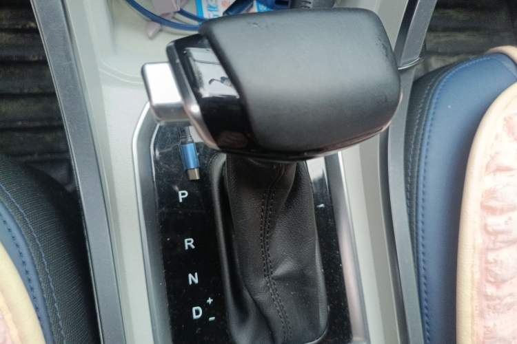 Used Chery Tiggo 3X 2023 1.5L CVT Fashion Edition Gear Lever