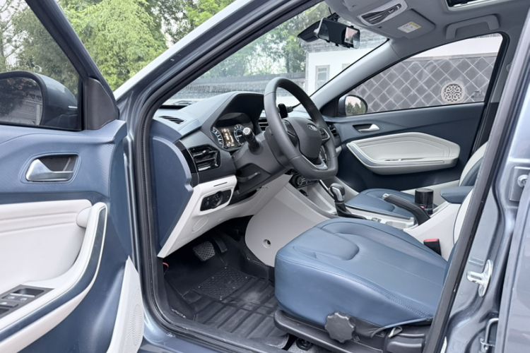 Used Chery Tiggo 3X 2023 1.5L CVT Fashion Edition Interior 3
