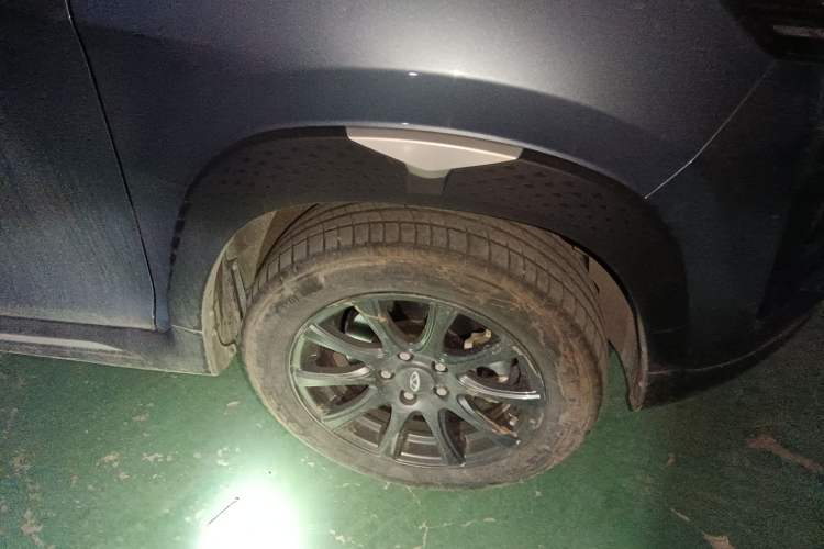 Used Chery Tiggo 3X 2023 1.5L Manual Fashion Edition Right Front Wheel Hub