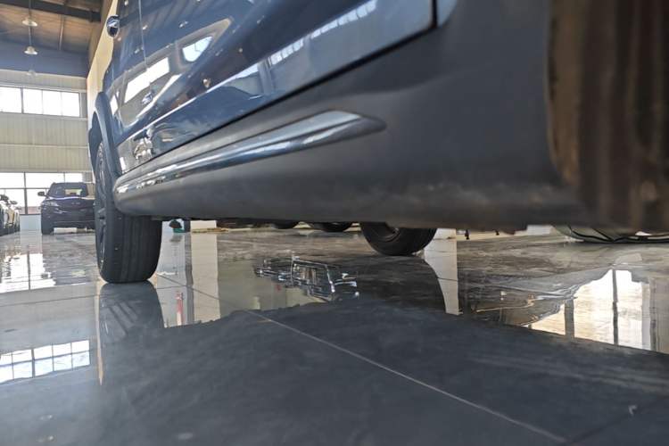 Used Chery Tiggo 3X 2023 1.5L CVT Elite Edition Right Side Sill
