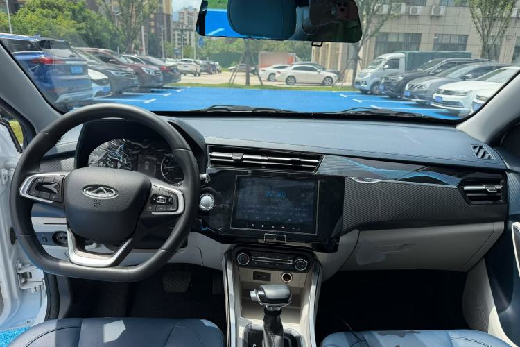 Used Chery Tiggo 3X 2023 1.5L CVT Fashion Edition Center Console