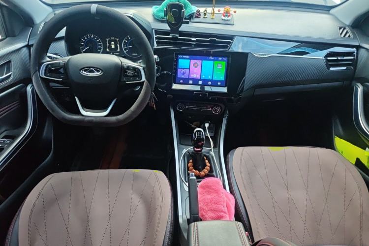 Used Chery Tiggo 3X 2023 1.5L Manual Fashion Edition Center Console