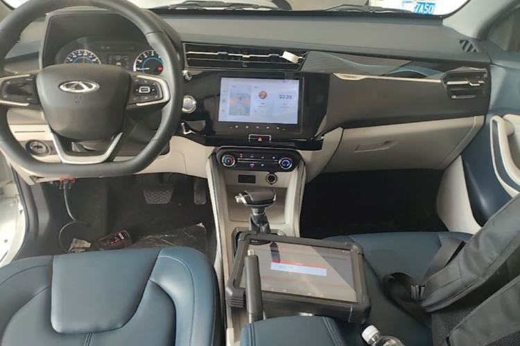 Used Chery Tiggo 3X 2023 1.5L CVT Fashion Edition Center Console