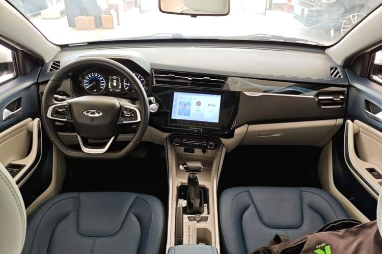 Used Chery Tiggo 3X 2023 1.5L CVT Fashion Edition Center Console