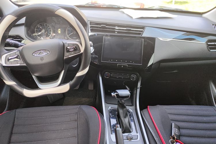 Used Chery Tiggo 3X 2023 1.5L CVT Fashion Edition Center Console