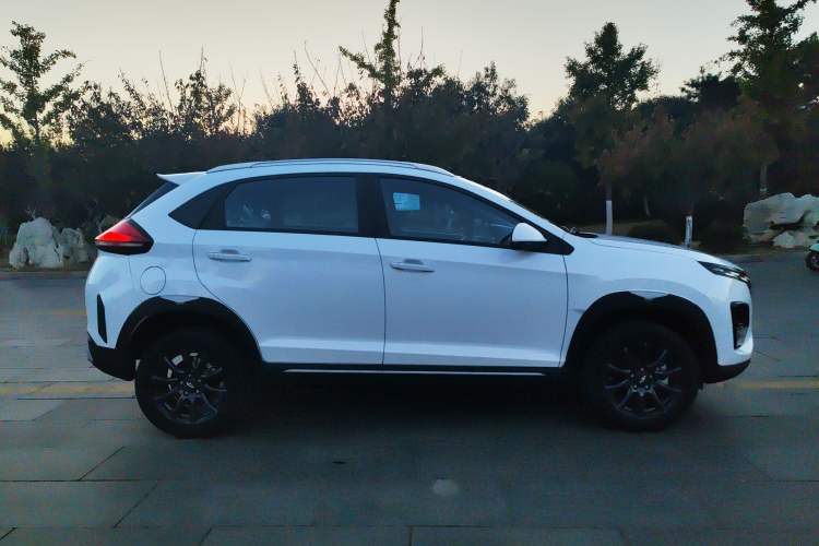 Used Chery Tiggo 3X 2023 1.5L CVT Fashion Edition Exterior 2
