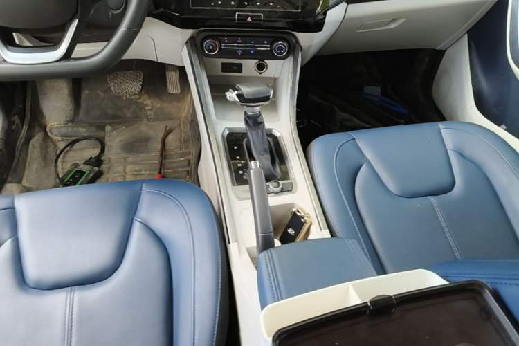 Used Chery Tiggo 3X 2023 1.5L CVT Fashion Edition Gear Lever