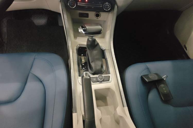 Used Chery Tiggo 3X 2023 1.5L CVT Fashion Edition Gear Lever
