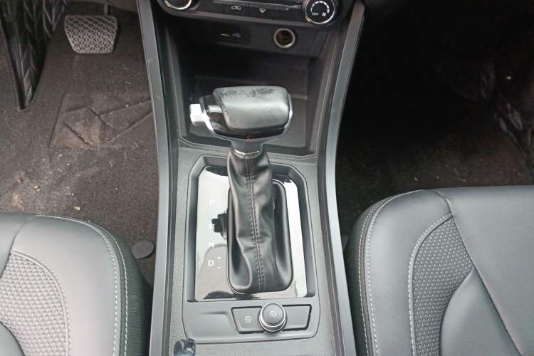 Used Chery Tiggo 3X 2023 1.5L CVT Elite Edition Gear Lever