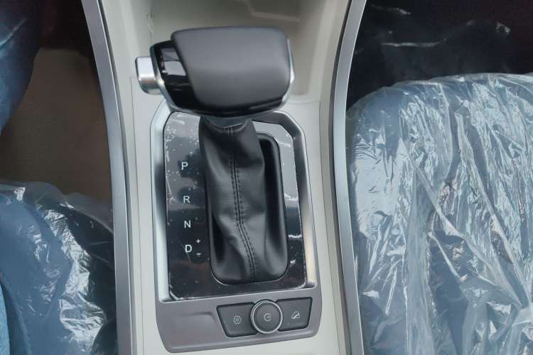 Used Chery Tiggo 3X 2023 1.5L CVT Fashion Edition Gear Lever