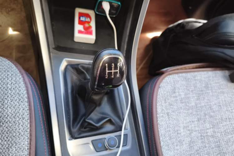 Used Chery Tiggo 3X 2023 1.5L Manual Fashion Edition Gear Lever