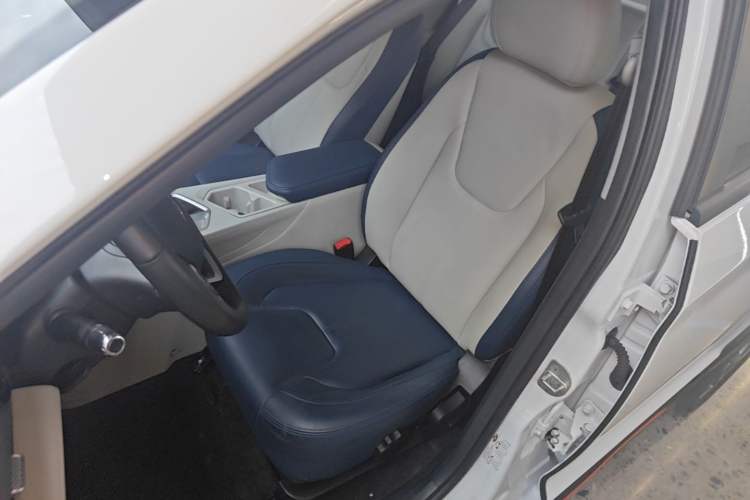 Used Chery Tiggo 3X 2023 1.5L CVT Shining Edition Left Front Seat