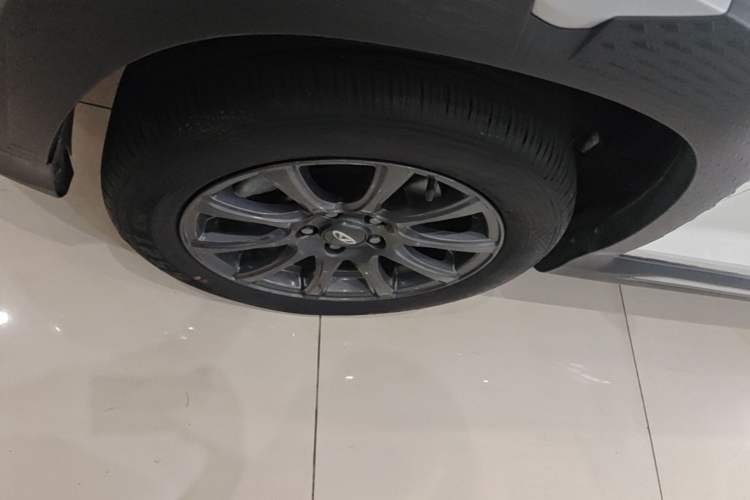 Used Chery Tiggo 3X 2023 1.5L CVT Fashion Edition Left Front Wheel Hub