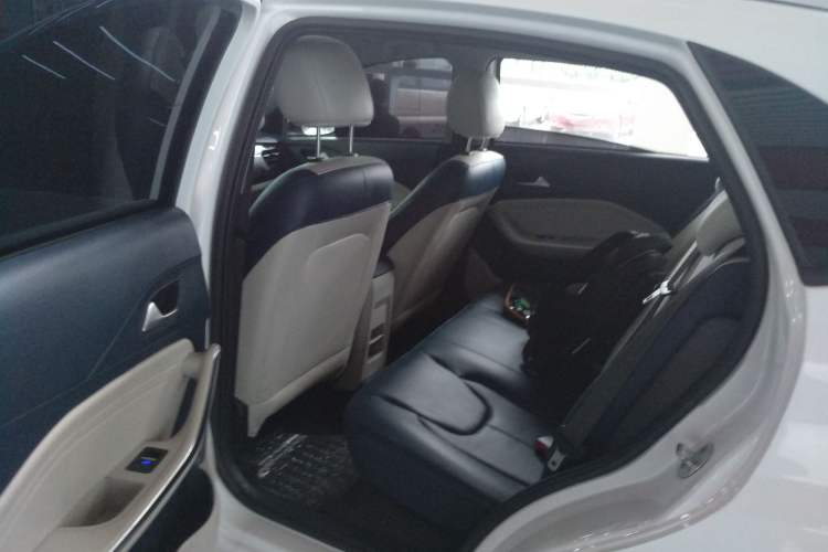 Used Chery Tiggo 3X 2023 1.5L CVT Fashion Edition Left Rear Seat