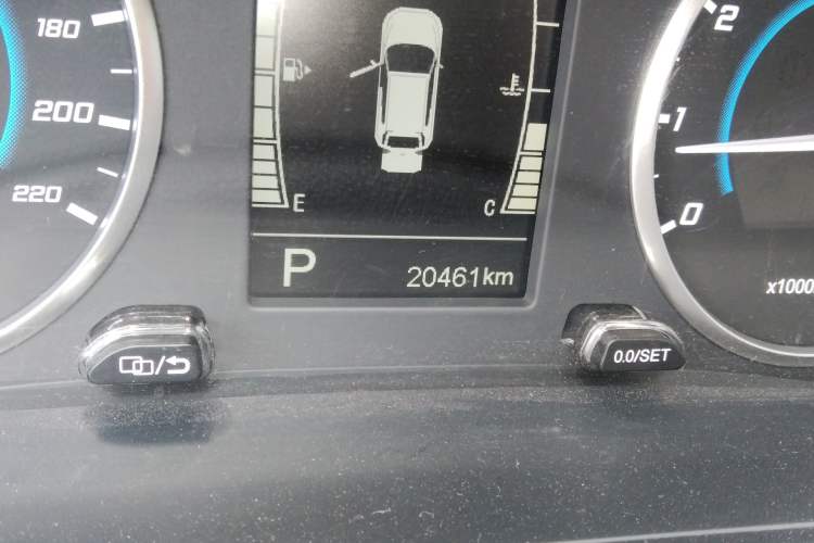 Used Chery Tiggo 3X 2023 1.5L CVT Fashion Edition Odometer Close Up