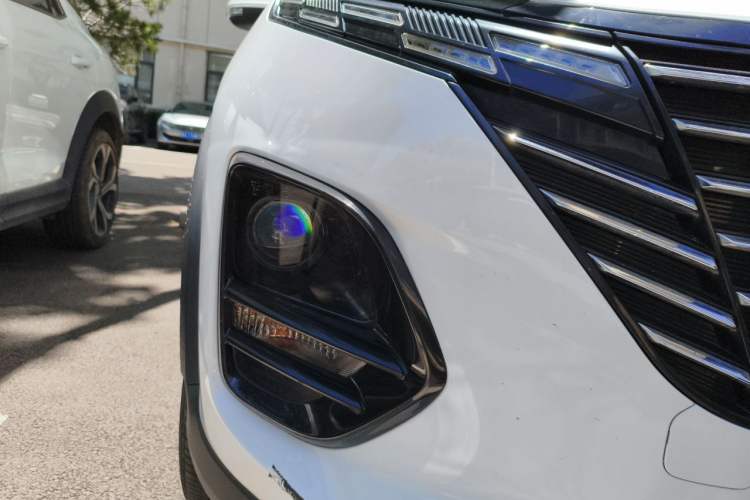 Used Chery Tiggo 3X 2023 1.5L Manual Fashion Edition Right Front Headlight