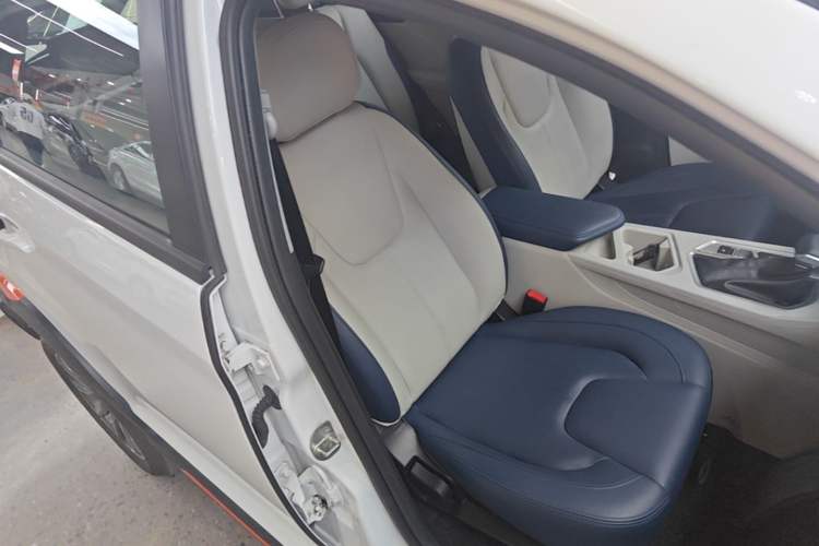 Used Chery Tiggo 3X 2023 1.5L CVT Shining Edition Right Front Seat