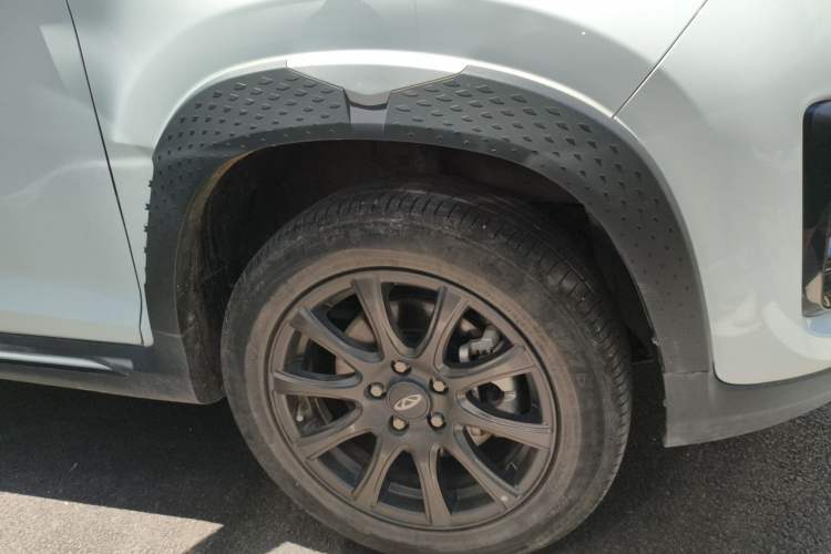 Used Chery Tiggo 3X 2023 1.5L Manual Fashion Edition Right Front Wheel Hub