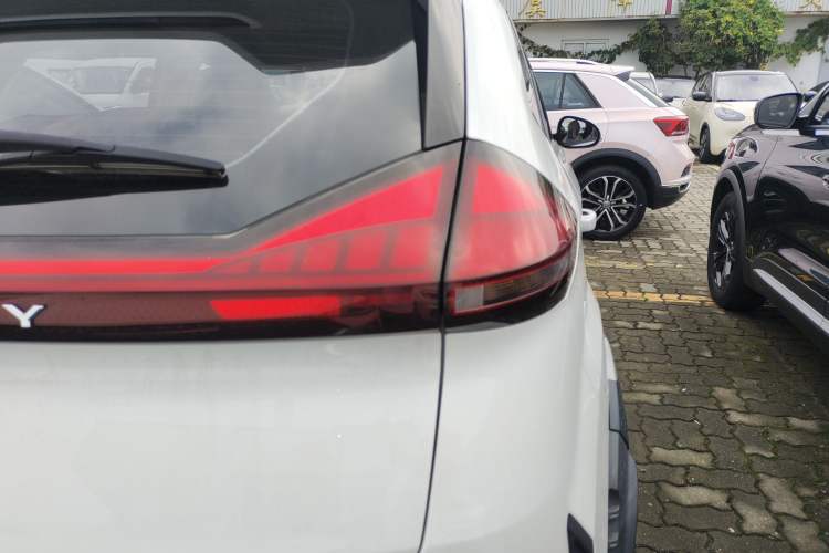 Used Chery Tiggo 3X 2023 1.5L CVT Fashion Edition Right Rear Taillight